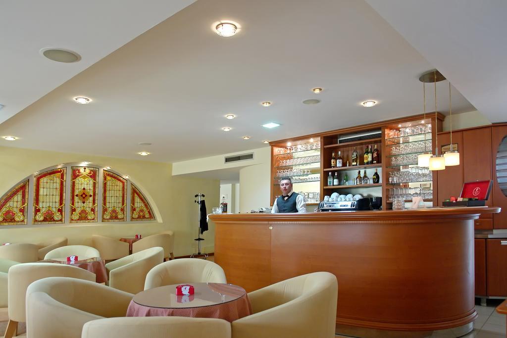 Hotel Flamengo Охрид Экстерьер фото